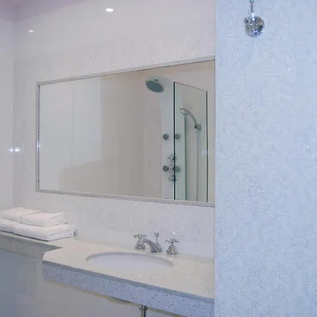 Bed & Breakfast Romeo 3*